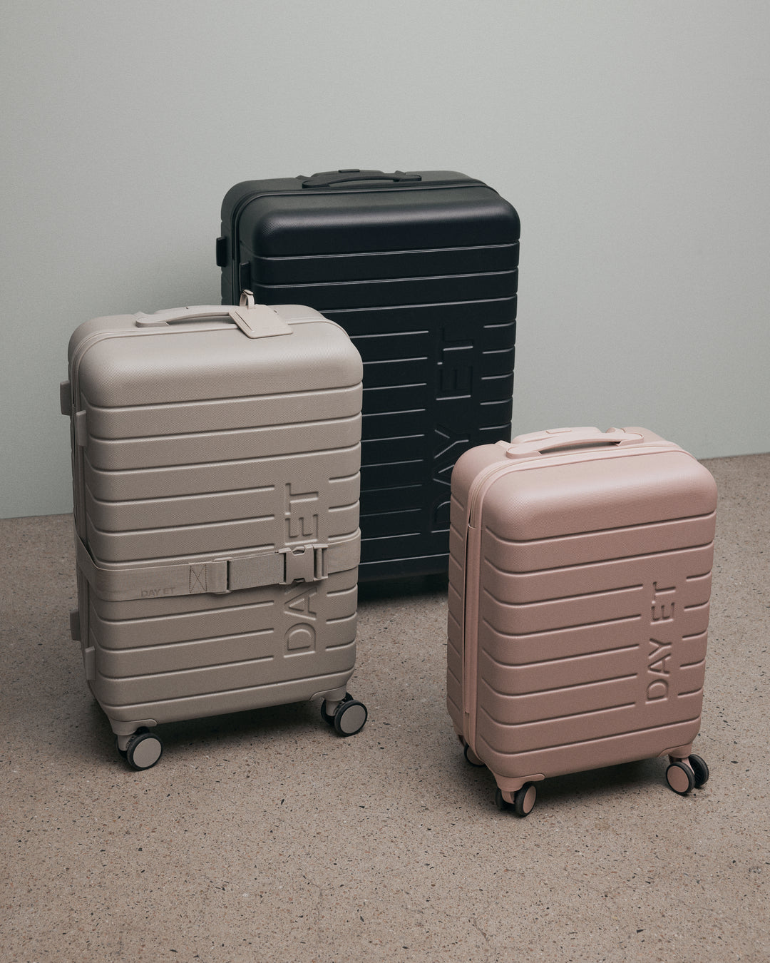 Day Tonal 28" Suitcase