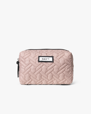 Day Gweneth RE-Q Link Beauty