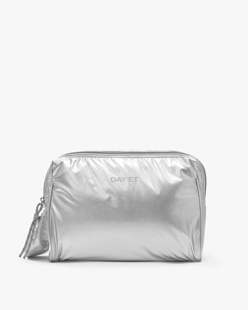 Day RE-Shine Washbag L